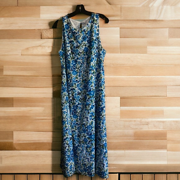 Unknown Dresses & Skirts - Women’s blue floral maxi dress, XL with pockets sundress travel
